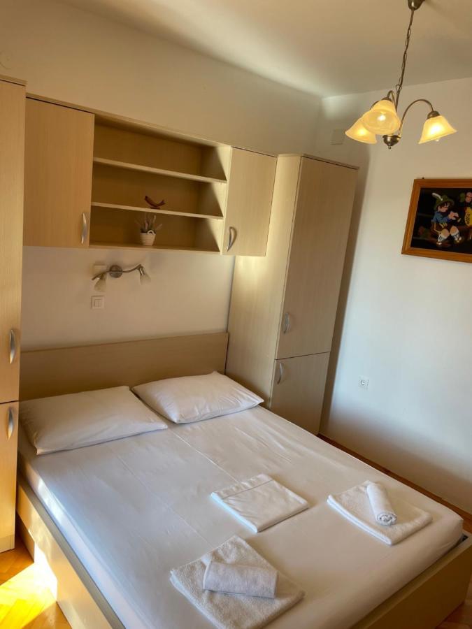 Apartmani Dragica Makarska Ngoại thất bức ảnh