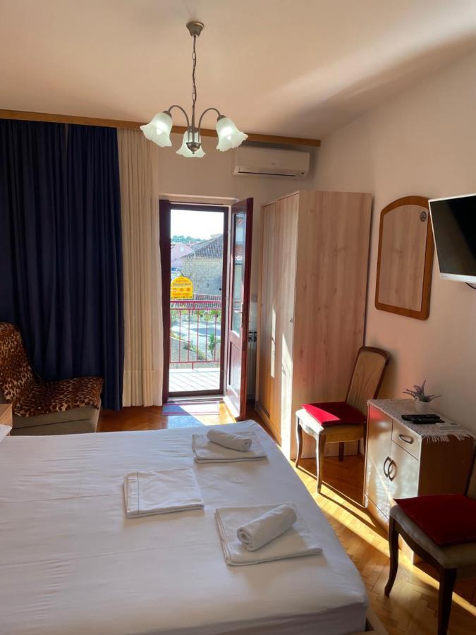 Apartmani Dragica Makarska Ngoại thất bức ảnh